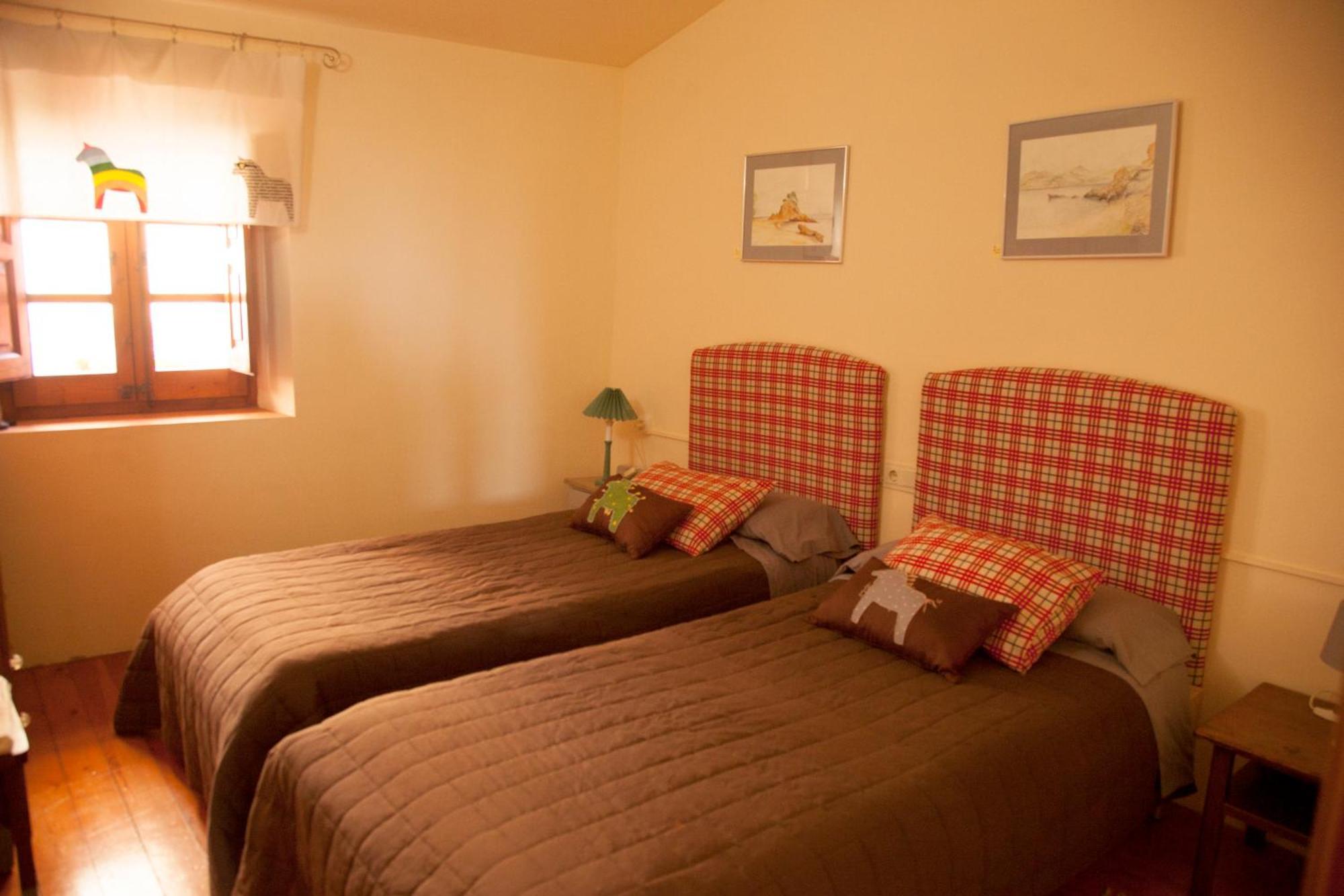 Apartamento La Costa Peralada Esterno foto